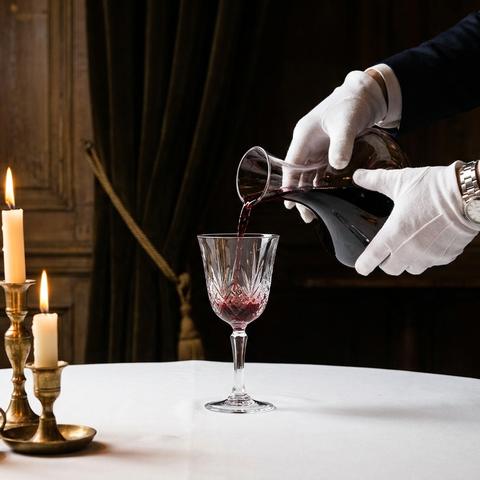 Holiday Party Restaurant NYC: How Early to Book a Room